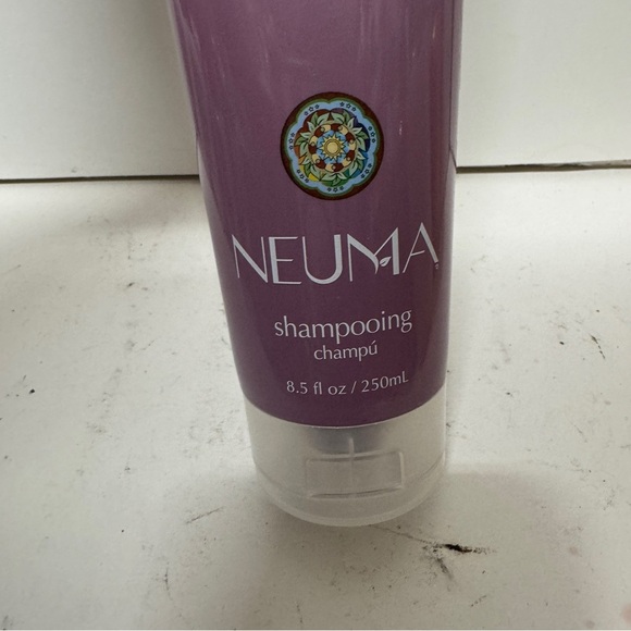 NeuBlonde Platinum Shampoo by Neuma for Unisex 8.5 Oz - Picture 2 of 3